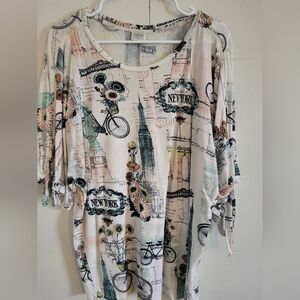 Cupio Women's Cream Graphic Top